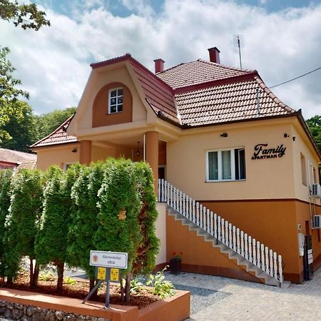 Family Apartman 미슈콜츠 외부 사진