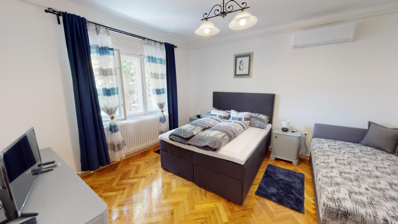 Family Apartman 미슈콜츠 외부 사진