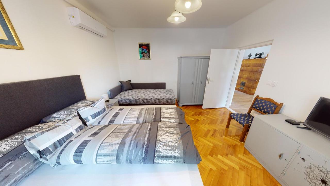 Family Apartman 미슈콜츠 외부 사진