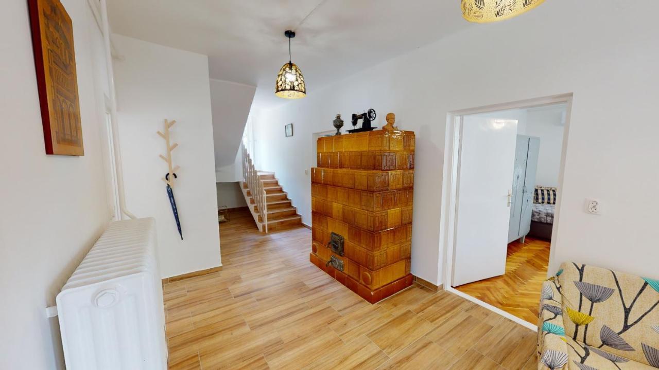Family Apartman 미슈콜츠 외부 사진