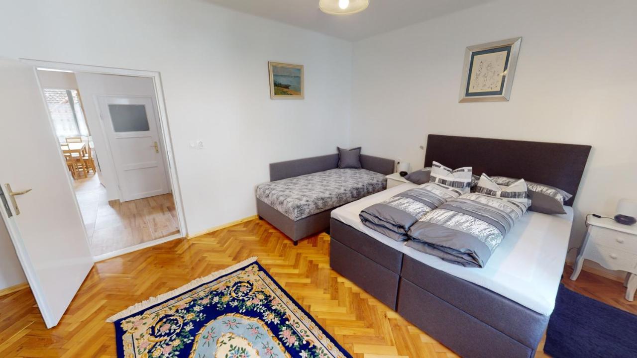 Family Apartman 미슈콜츠 외부 사진