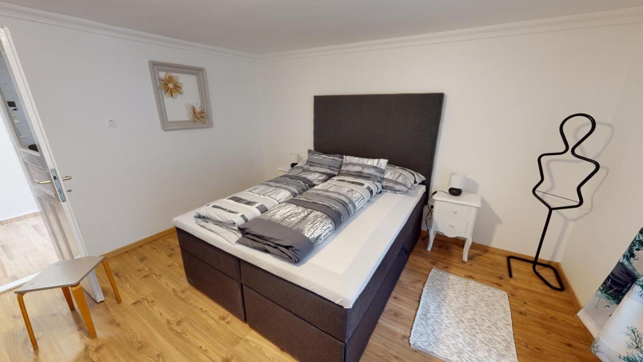 Family Apartman 미슈콜츠 외부 사진
