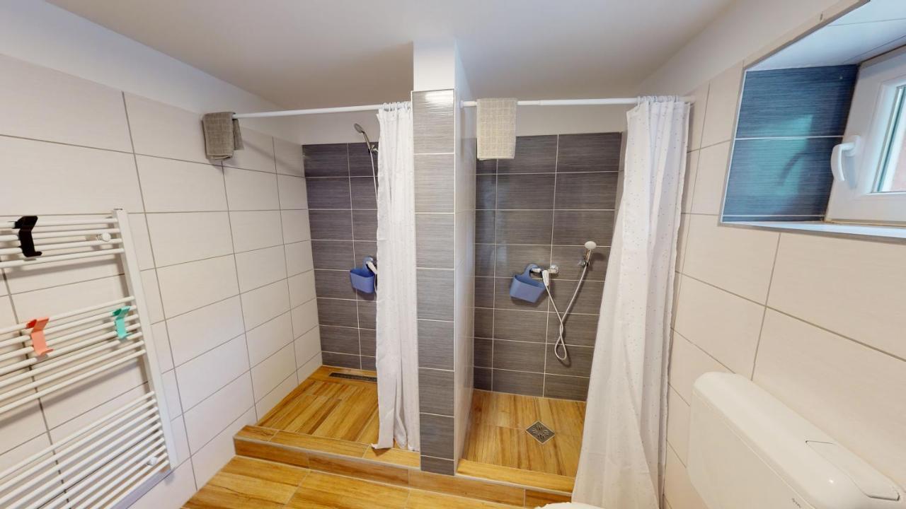Family Apartman 미슈콜츠 외부 사진