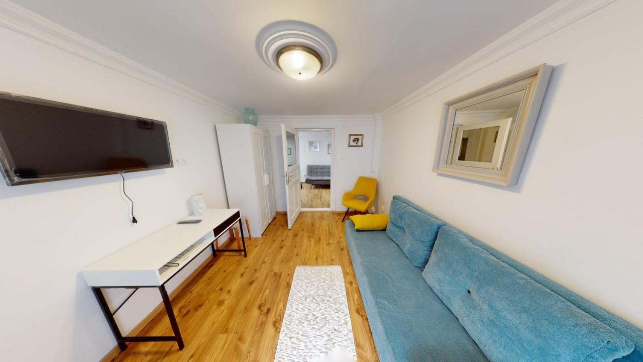 Family Apartman 미슈콜츠 외부 사진