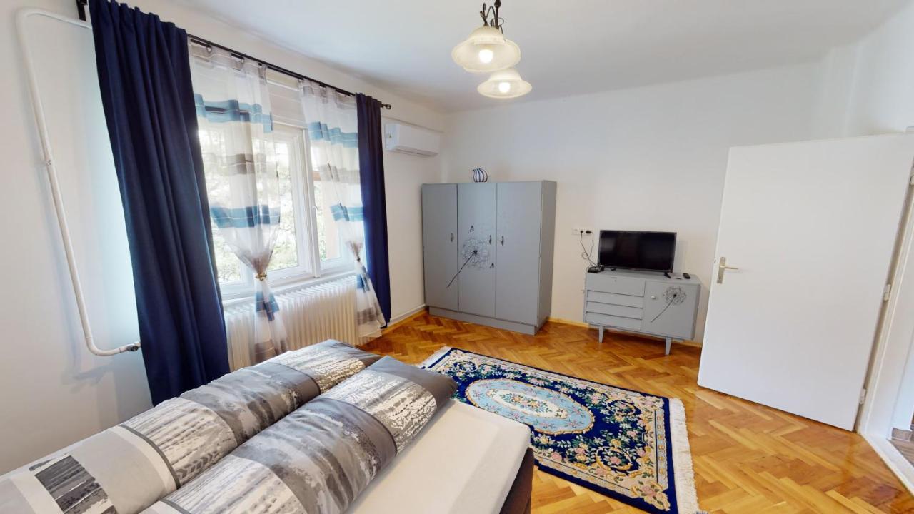 Family Apartman 미슈콜츠 외부 사진