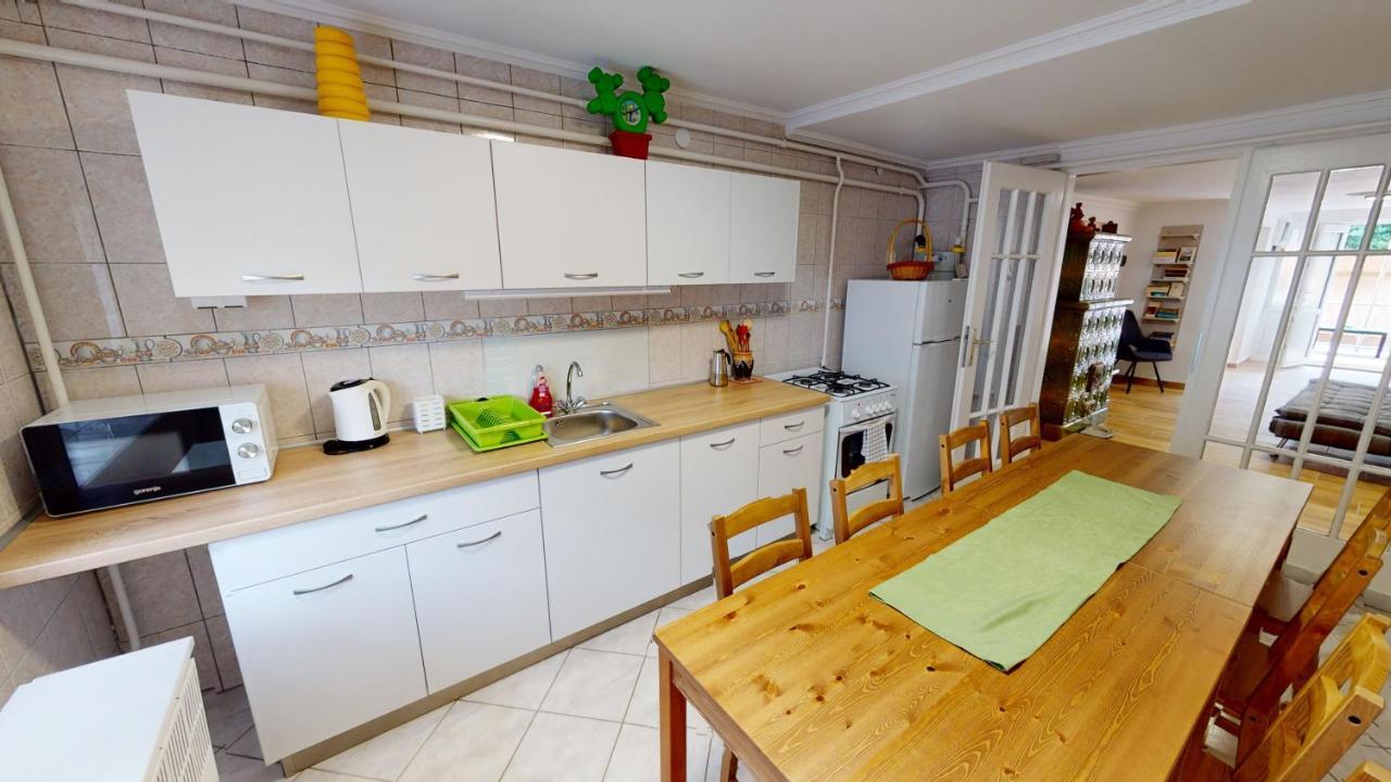 Family Apartman 미슈콜츠 외부 사진